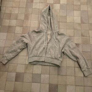 Abercrombie & Fitch essential Sunday cropped zip hoodie size small